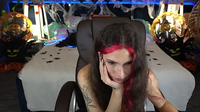 XXX chat uživo modela BabyFlowerr