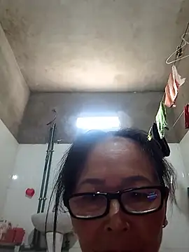 topless-play Chat XXX live