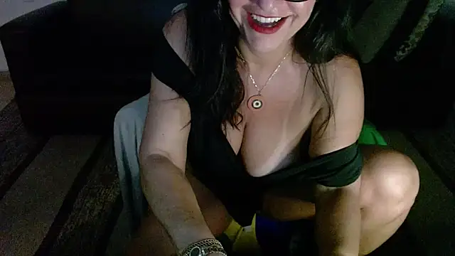 Chat +18 de Lindagoddess75 ao vivo