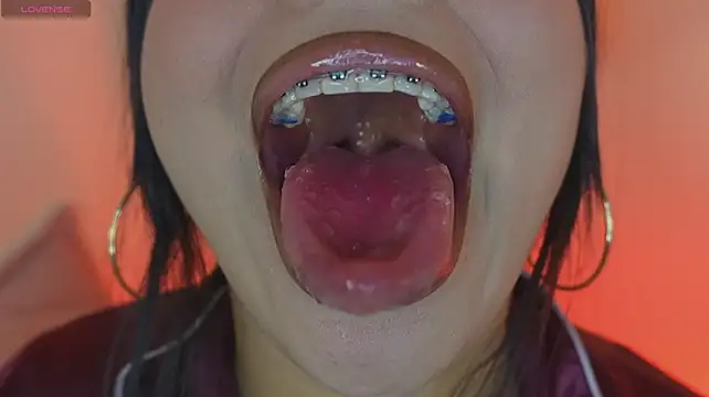 Chat XXX en directo de mia_roux1