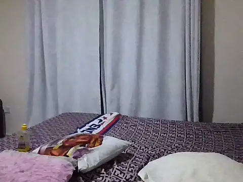 Dixie_slutty3 现场XXX聊天