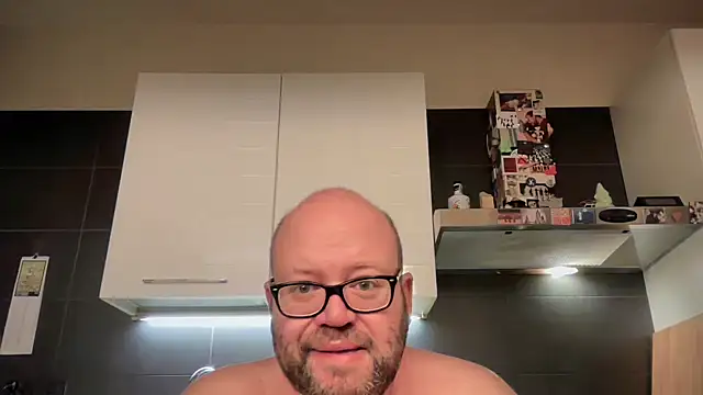 theitalianbear Live XXX-Chat
