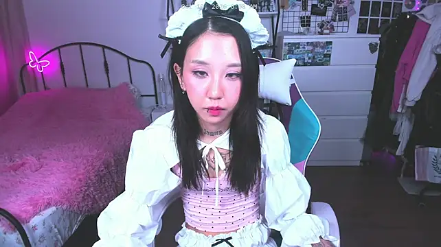 ashleywowmeow Chat XXX live