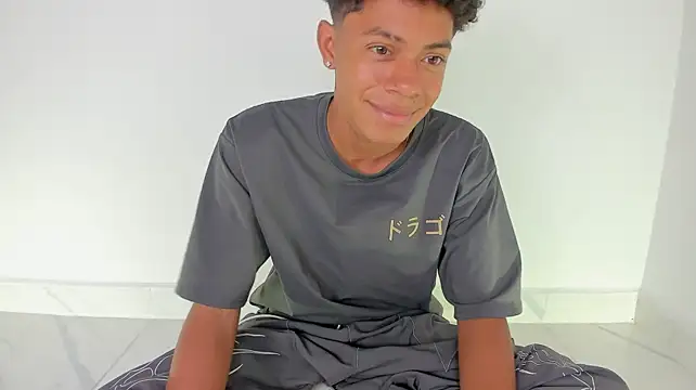 XXX chat uživo modela Taley_Carter