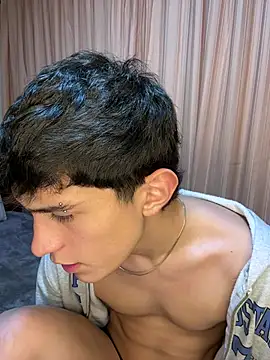 צ'אט XXX בשידור חי של Bryanwild