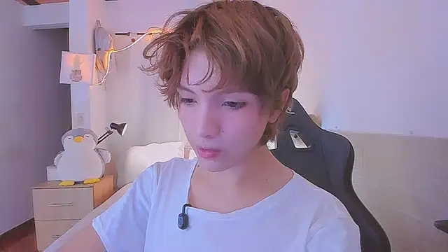 צ'אט XXX בשידור חי של Sweet_Allan