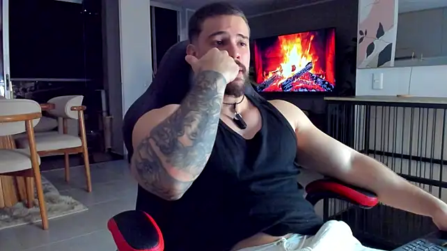 Valenthino_Salvatore Chat XXX live