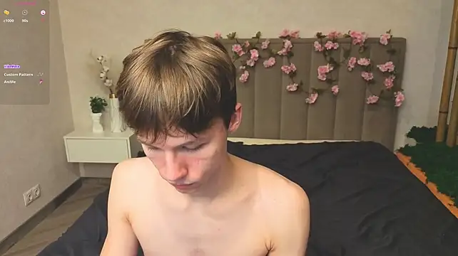 XXX chat uživo modela cuMte_boy