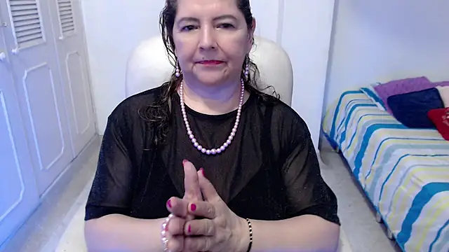 leonela_69 Chat XXX live