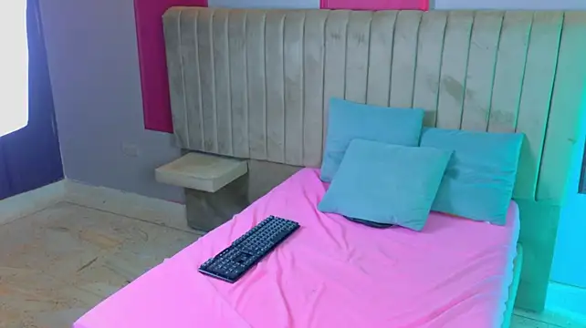 NAYAFOX_CR Live XXX-Chat