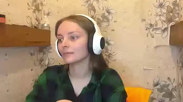 EmyMiu's Live XXX Chat