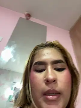 Arletl69 Adlı Modelin Canlı XXX Sohbeti