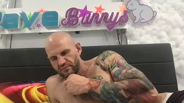 brianomally Chat XXX in diretta