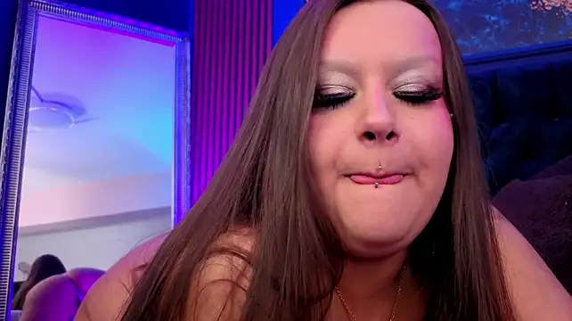 Lethia_Void Adlı Modelin Canlı XXX Sohbeti