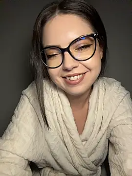 KaylaLewyss élő XXX-chatje