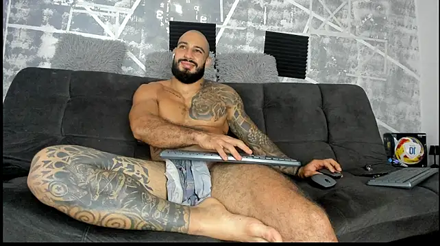 leonidas_18k live XXX chat
