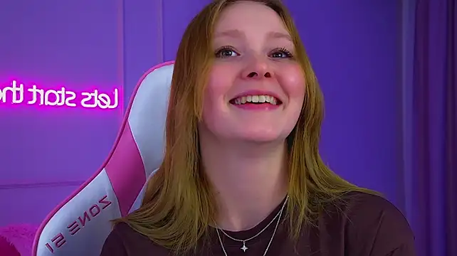AgataFoxley's Live XXX Chat