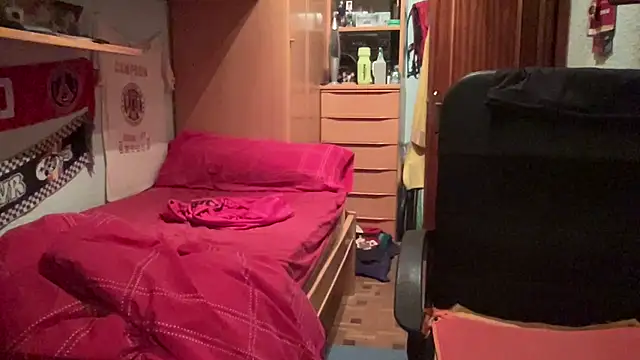 Dartacan44 Chat XXX live
