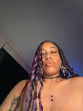 Czat XXX na żywo – LUNA4pussy