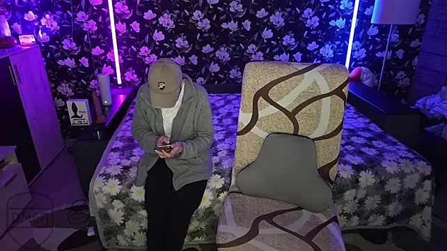Vuitton Adlı Modelin Canlı XXX Sohbeti