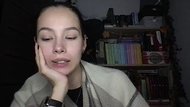 Yuna5343 Adlı Modelin Canlı XXX Sohbeti