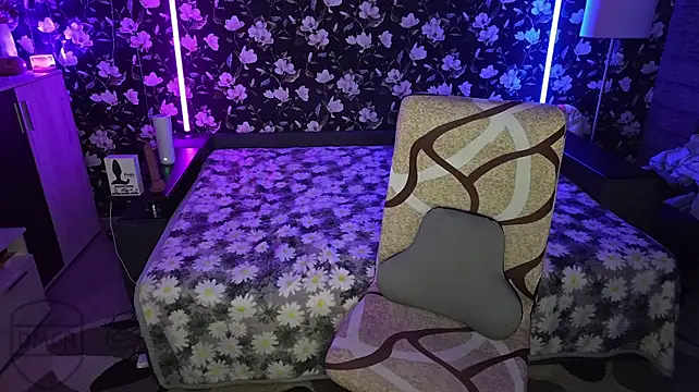 Vuitton Live XXX Chat