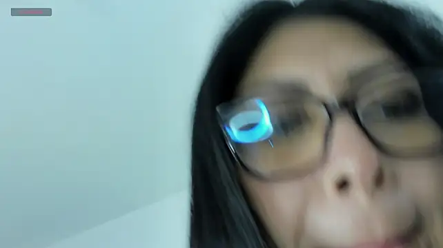 แชท XXX สดของ GoddessValentinaX