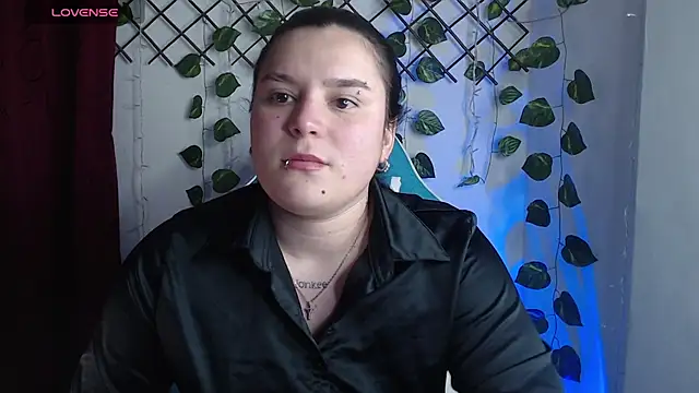 Nika_1_ Chat XXX live