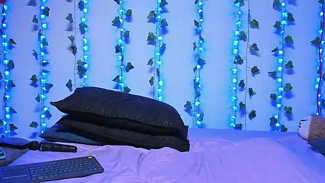 violetpiercee Live XXX Chat
