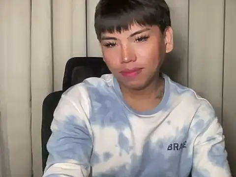 צ'אט XXX בשידור חי של QueenOfPain19