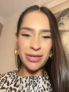 Mau_White's Live XXX Chat