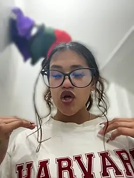 XXX chat uživo modela Lilith_Vera
