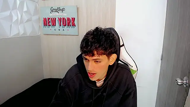 Chat +18 de Drew_Nyb ao vivo