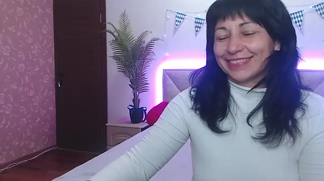 LiluGrants Live XXX-chat