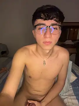 CamiRojas_boy Adlı Modelin Canlı XXX Sohbeti