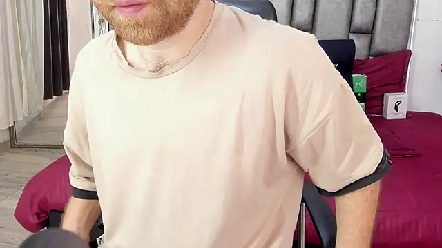צ'אט XXX בשידור חי של michacosio