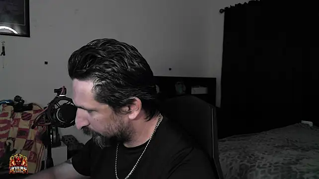 DevilPup75_ webcam show