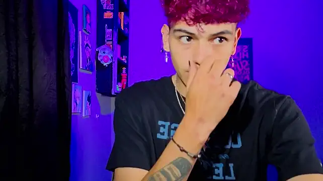 Webkamerová show MikeyKuro