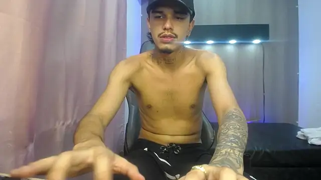 Tayson_Hotn Live XXX chat