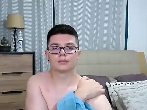 BlackFoXXX69's Live XXX Chat