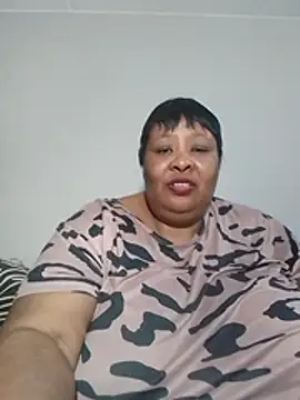 nancy111 élő XXX-chatje