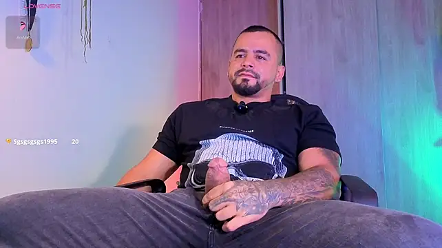 riky_11's Live XXX Chat