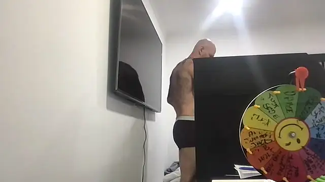 brianomallyのウェブカメラショー