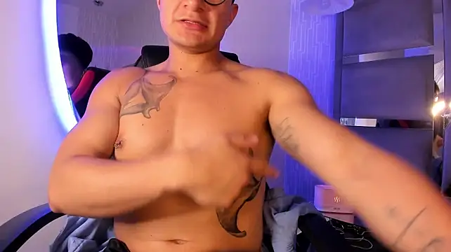 Chat +18 de Hassbyd ao vivo