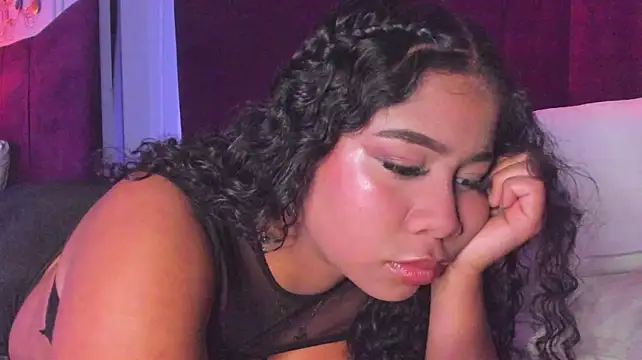 Sofi_Fox_ Chat XXX live