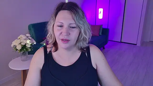 Nina_Weiss Adlı Modelin Canlı XXX Sohbeti