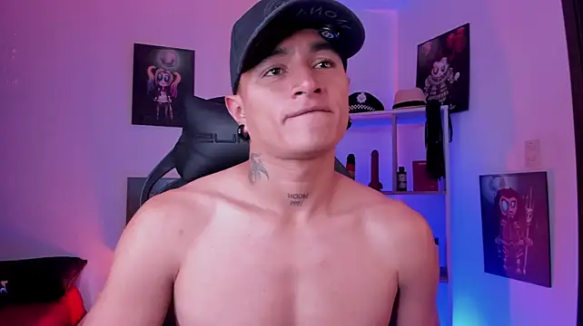 LiamDeeps' Live XXX Chat