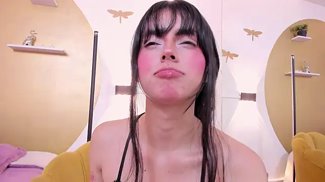 Eimy_BlazeのライブXXXチャット