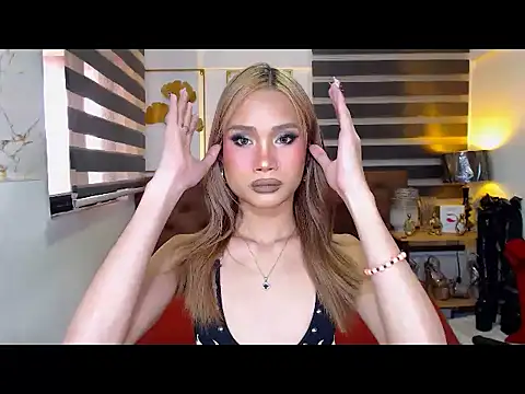 แชท XXX สดของ JuicyCockThea