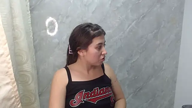 Chat +18 de luluqueen69 ao vivo